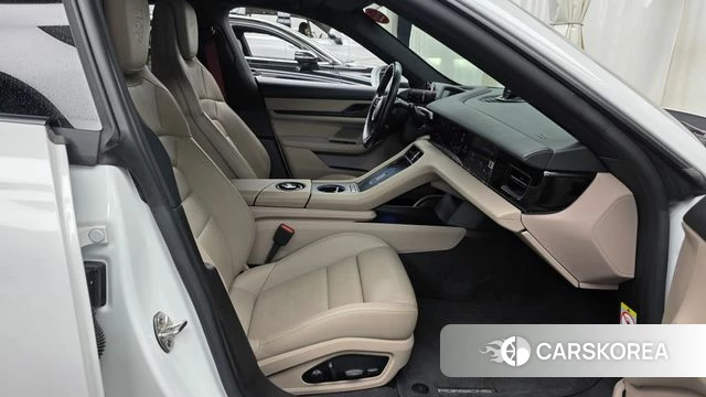 Porsche Taycan id 4985678 из Кореи 18