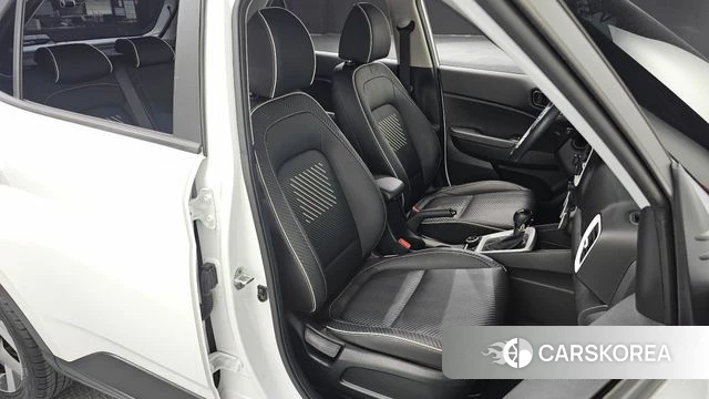Hyundai Venue id 5041675 из Кореи 18