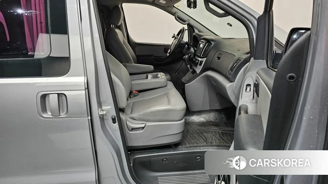 Hyundai The New Grand Starex id 4246322 из Кореи 18