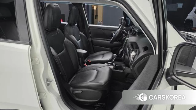 Jeep Renegade id 4996669 из Кореи 18