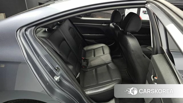 Hyundai Avante AD id 5024030 из Кореи 18