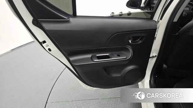 Toyota Prius C id 4873307 из Кореи 18