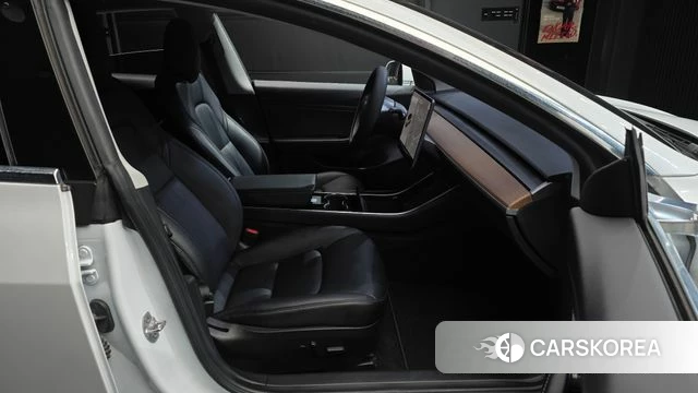 Tesla Model 3 id 4651947 из Кореи 18