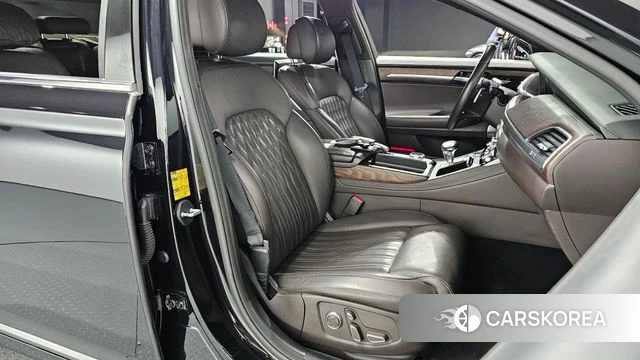 Genesis G90 id 4966998 из Кореи 18