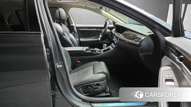 Genesis G90 id 4543215 из Кореи 18