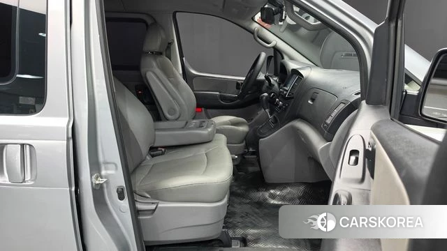Hyundai The New Grand Starex id 4967281 из Кореи 18