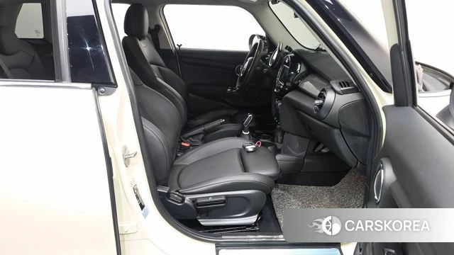 Mini Cooper D id 5023783 из Кореи 18