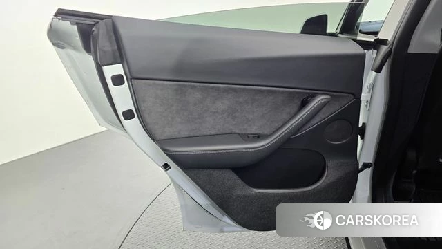 Tesla Model Y id 4922504 из Кореи 18