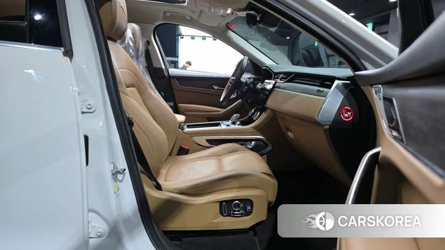 Jaguar F-PACE id 4976806 из Кореи 18