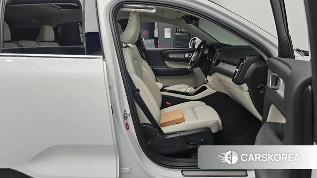 Volvo XC40 id 5032882 из Кореи 18