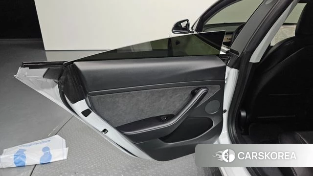 Tesla Model 3 id 5040545 из Кореи 18