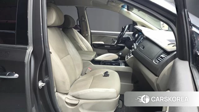 Kia All New Carnival id 4983260 из Кореи 18
