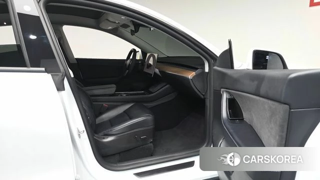 Tesla Model Y id 4848535 из Кореи 18
