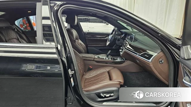 BMW 7 Series (G11) id 4986990 из Кореи 18