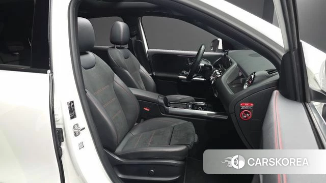 Mercedes-Benz GLA - Class H247 id 4928097 из Кореи 18