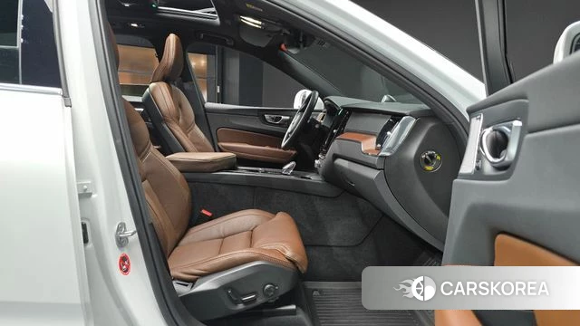 Volvo XC60 second Generation id 5032800 из Кореи 18