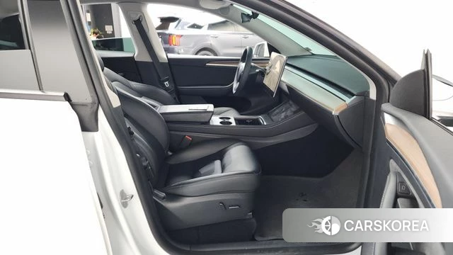 Tesla Model Y id 4400647 из Кореи 18
