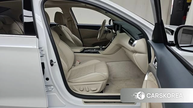 Genesis The New G70 id 5033380 из Кореи 18