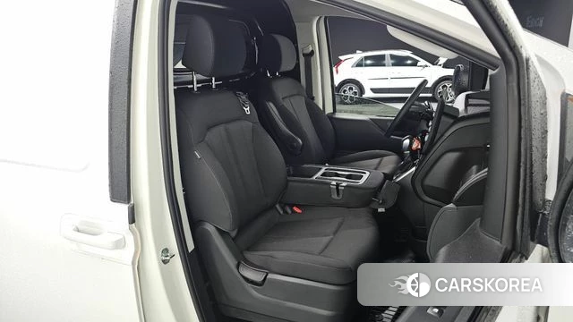 Hyundai Staria id 4981699 из Кореи 18