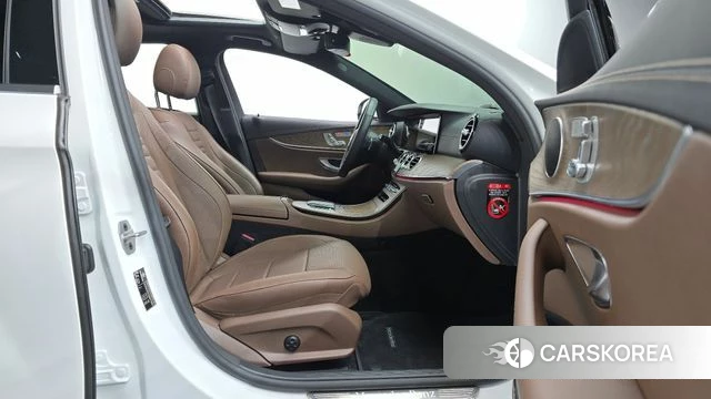 Mercedes-Benz E-Class W213 id 4996713 из Кореи 18