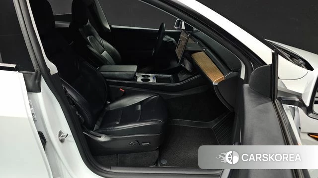 Tesla Model Y id 4943142 из Кореи 18