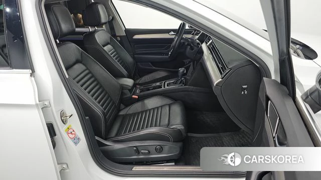 Volkswagen Passat GT (B8) id 4906622 из Кореи 18
