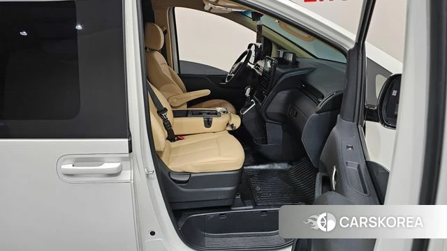 Hyundai Staria id 4990536 из Кореи 18