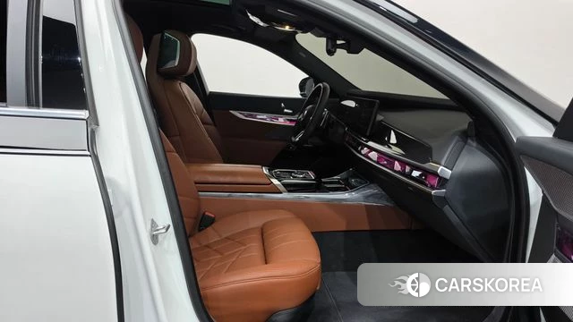 BMW 7 Series (G70) id 4974614 из Кореи 18