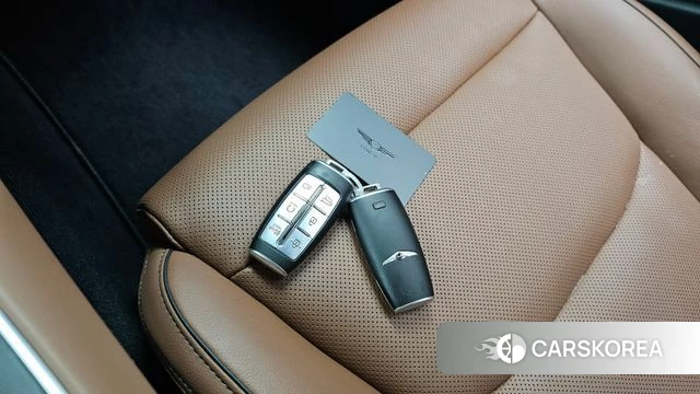 Genesis GV70 id 4980735 из Кореи 18