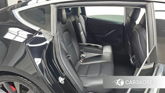 Tesla Model 3 id 4429572 из Кореи 18