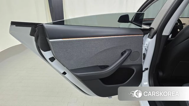 Tesla Model 3 id 5045961 из Кореи 18