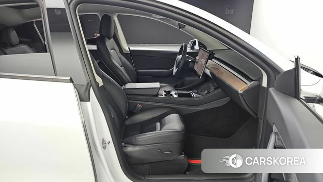 Tesla Model Y id 4631392 из Кореи 18