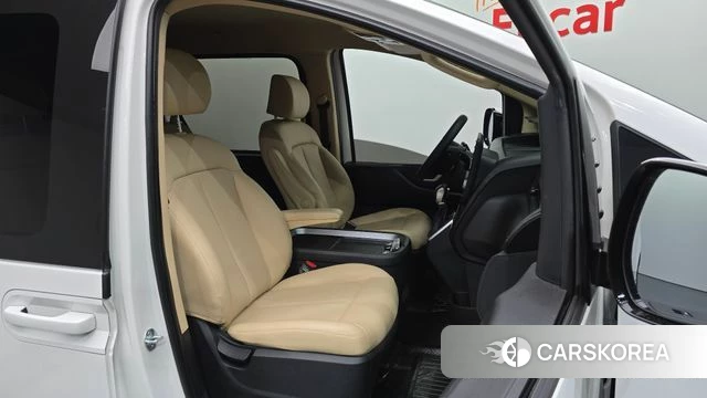 Hyundai Staria id 5052060 из Кореи 18