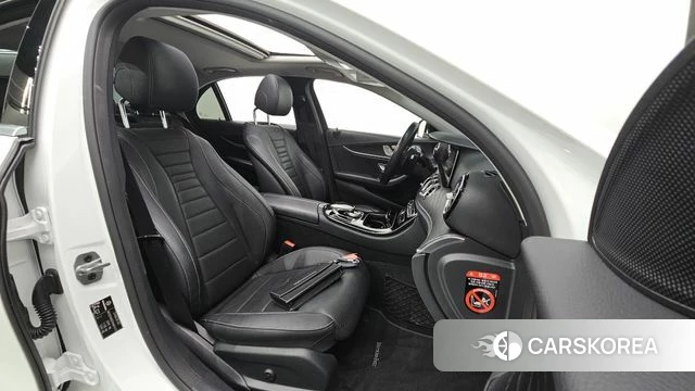 Mercedes-Benz E-Class W213 id 4923716 из Кореи 18