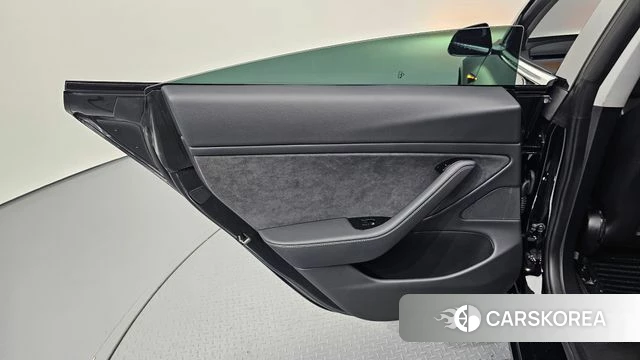 Tesla Model 3 id 4750727 из Кореи 18