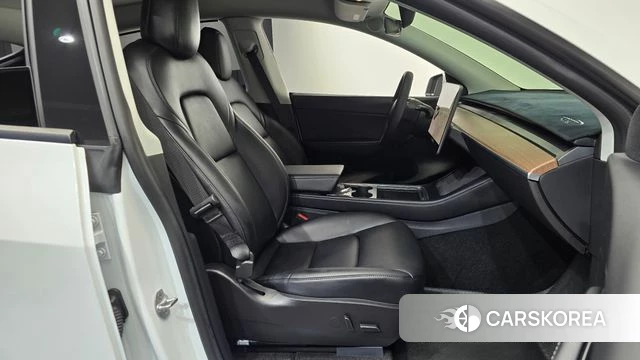 Tesla Model Y id 4666465 из Кореи 18
