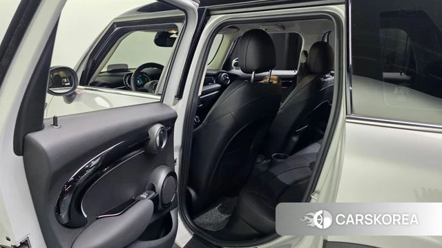 Mini Cooper S id 5047476 из Кореи 18