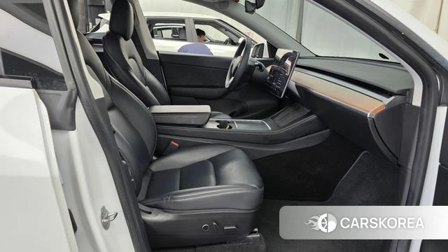 Tesla Model Y id 4702529 из Кореи 18