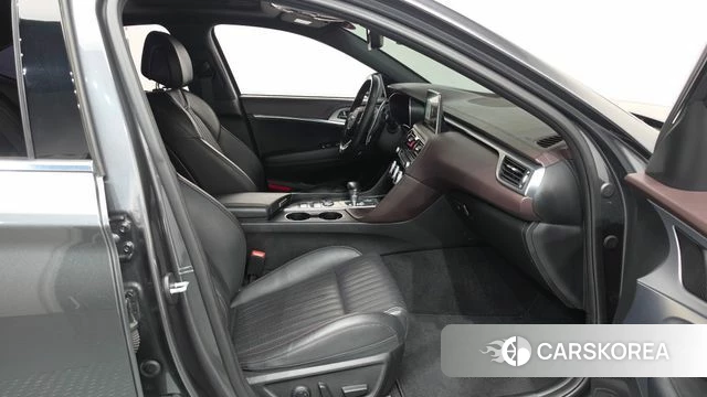 Genesis G70 id 5036072 из Кореи 18