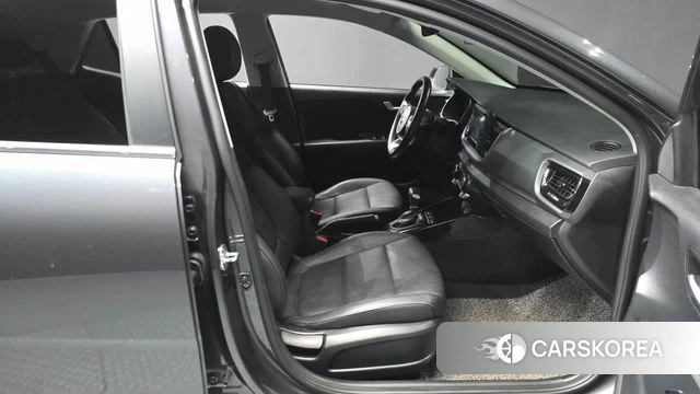 Kia Stonic id 5028594 из Кореи 18