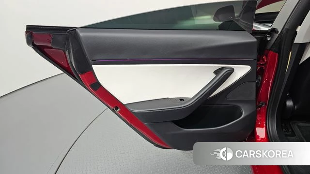 Tesla Model 3 id 4918378 из Кореи 18