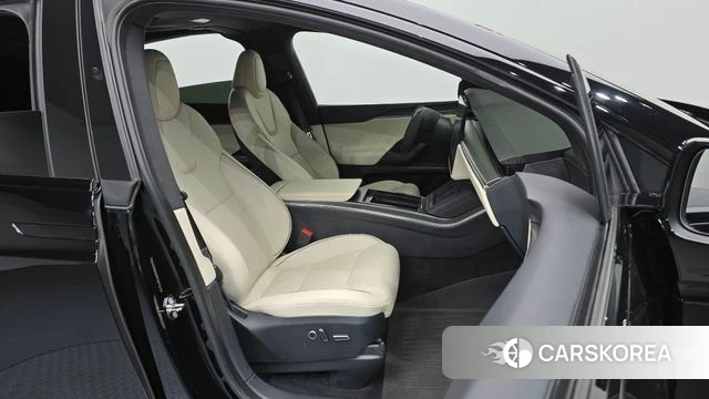 Tesla Model X id 5021798 из Кореи 18