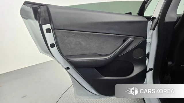 Tesla Model Y id 4863814 из Кореи 18