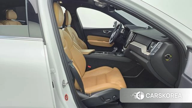 Volvo XC60 second Generation id 5018980 из Кореи 18