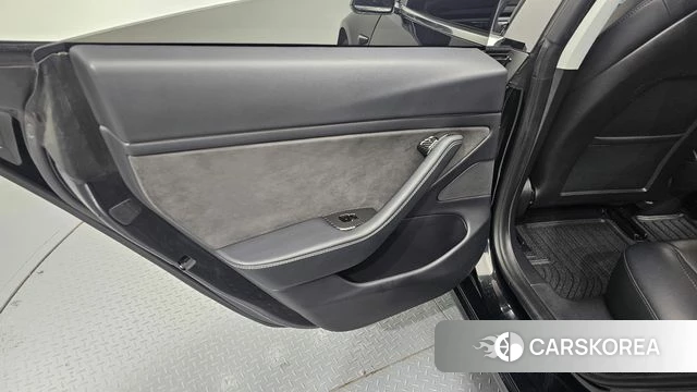 Tesla Model 3 id 4586805 из Кореи 18