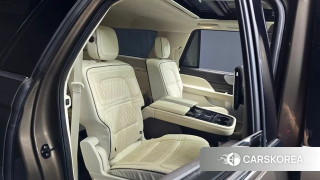 Lincoln Navigator 4th generation id 4930386 из Кореи 18