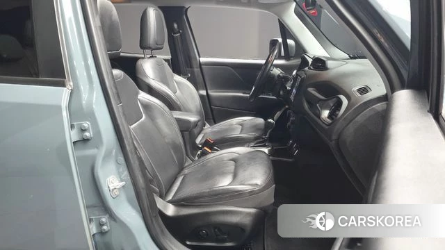 Jeep Renegade id 4988307 из Кореи 18