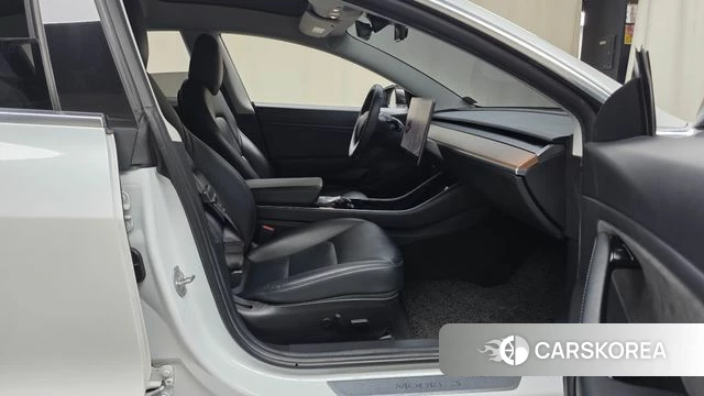 Tesla Model 3 id 4770008 из Кореи 18