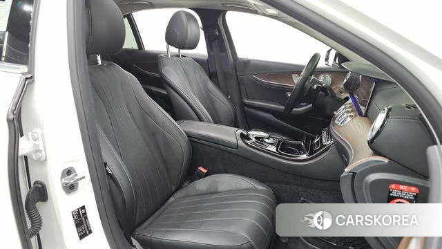 Mercedes-Benz E-Class W213 id 4993156 из Кореи 18