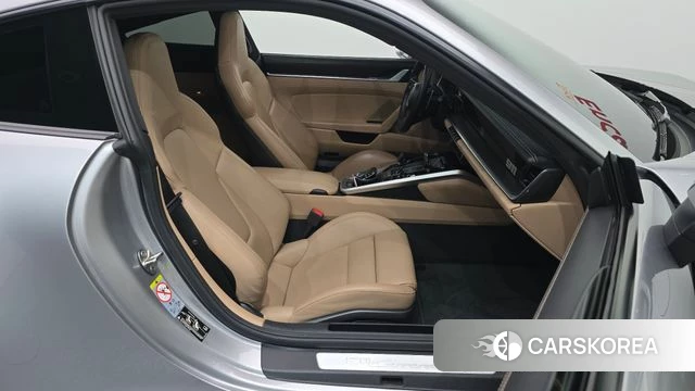 Porsche 911(992) id 4987292 из Кореи 18
